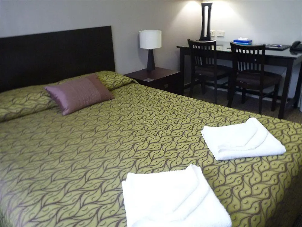 Redcliffe Motor Inn Motel