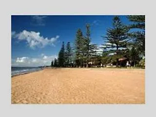 Redcliffe Motor Inn 4*,
