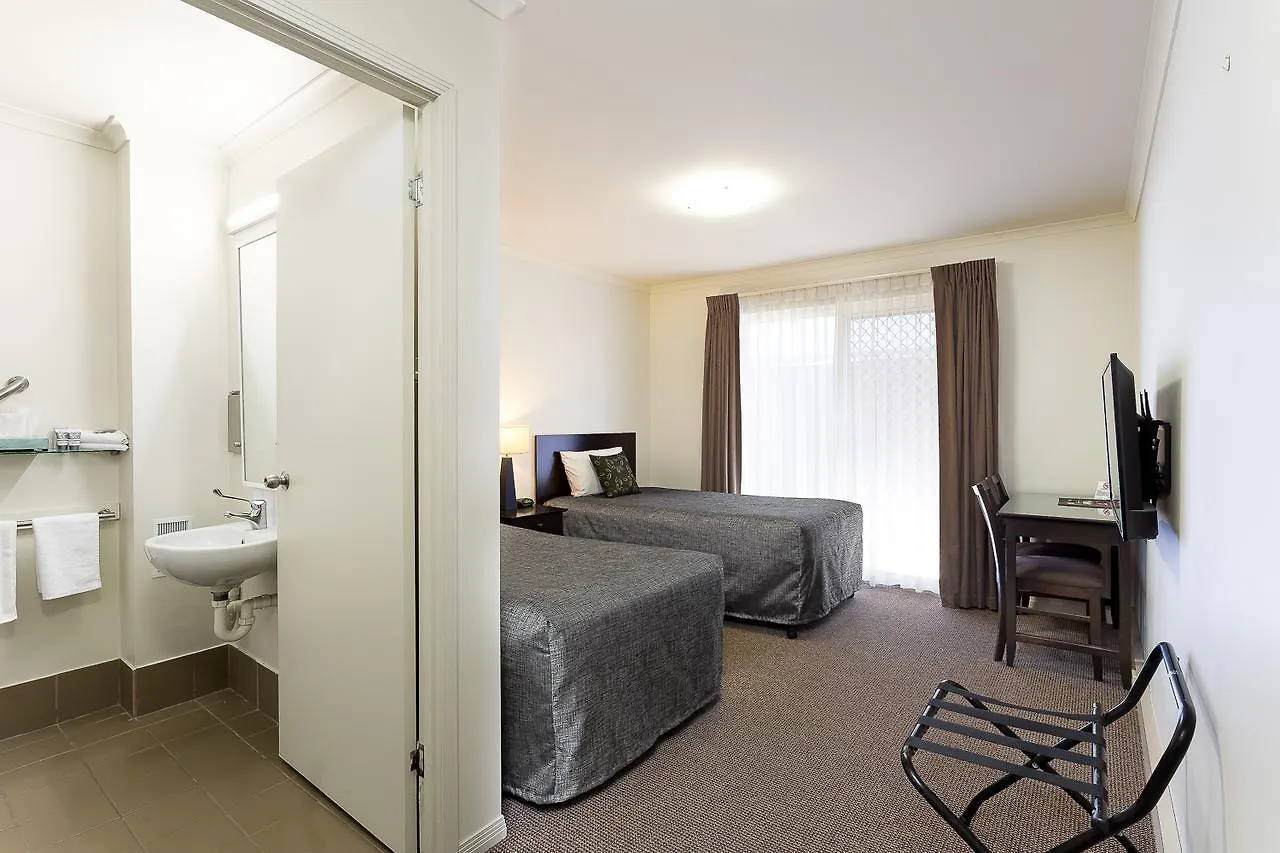 Redcliffe Motor Inn